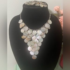 Vintage Mussel Flat Shell V shaped necklace w/matching earrings 90s (or earlier)